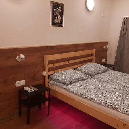 Apartman Vorosmarty Apartamento Budapest Exterior foto
