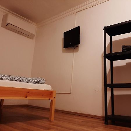 Apartman Vorosmarty Apartamento Budapest Exterior foto