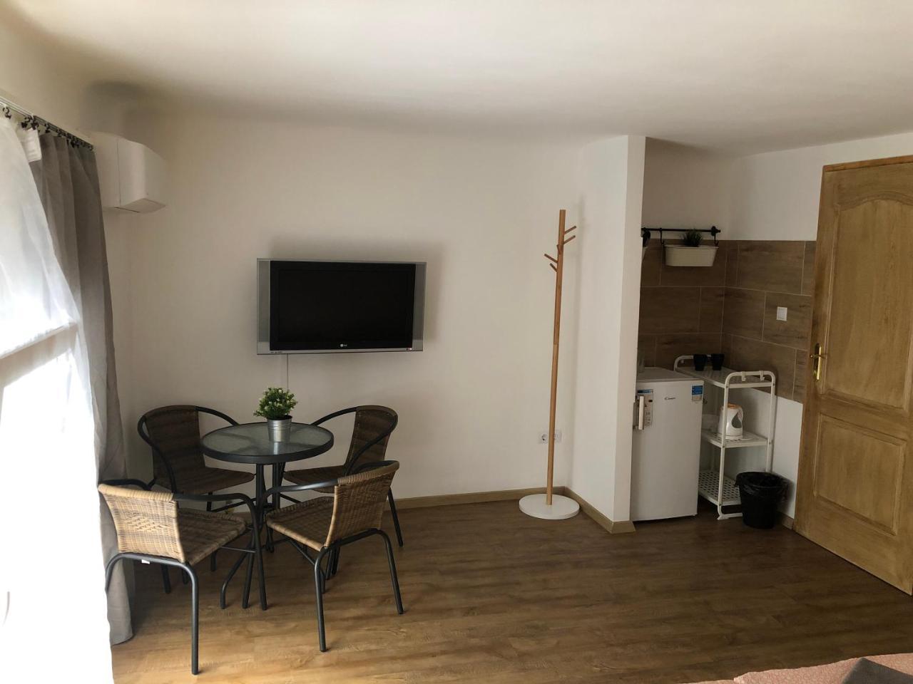 Apartman Vorosmarty Apartamento Budapest Exterior foto