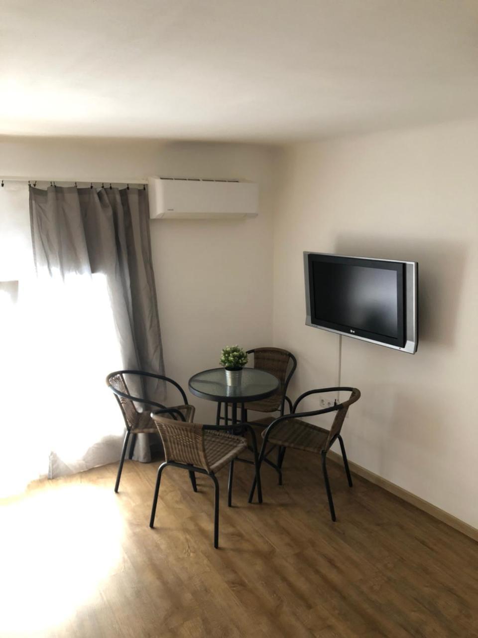 Apartman Vorosmarty Apartamento Budapest Exterior foto