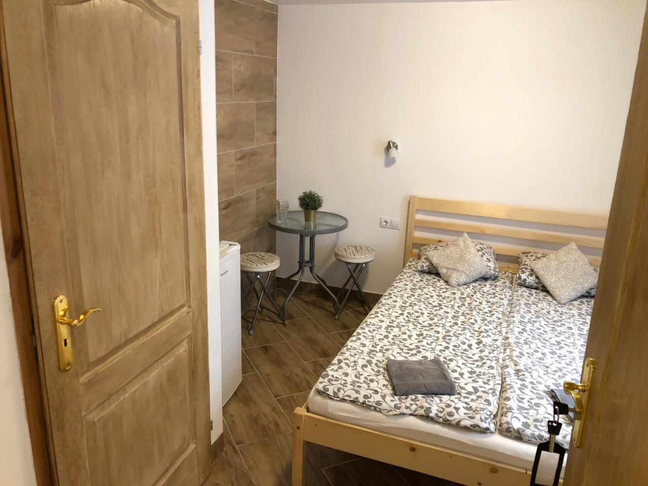 Apartman Vorosmarty Apartamento Budapest Exterior foto
